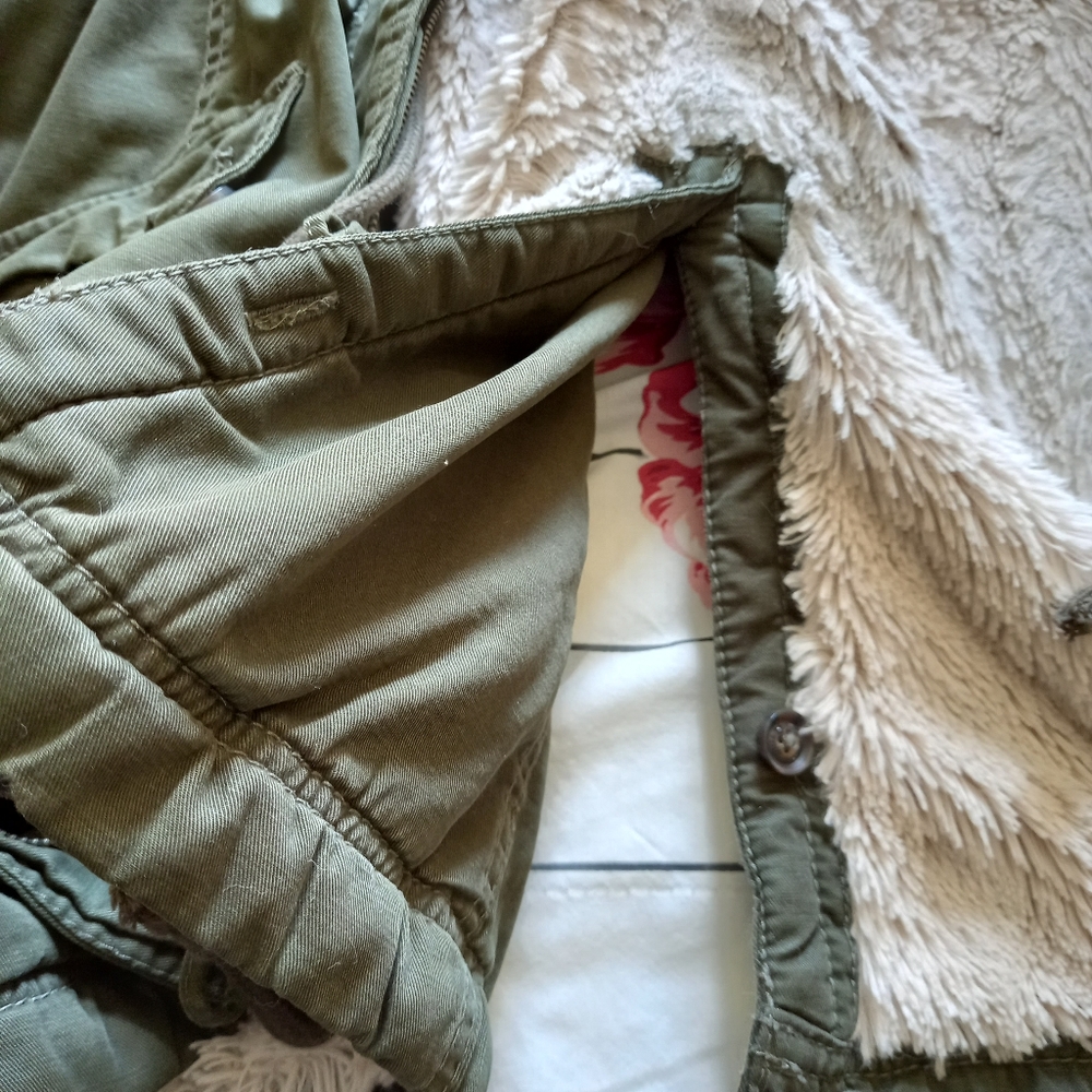 Hollister Parka - Picture 6 of 8